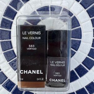 NWT CHANEL Nail Lacquer - Deep Black High-Shine